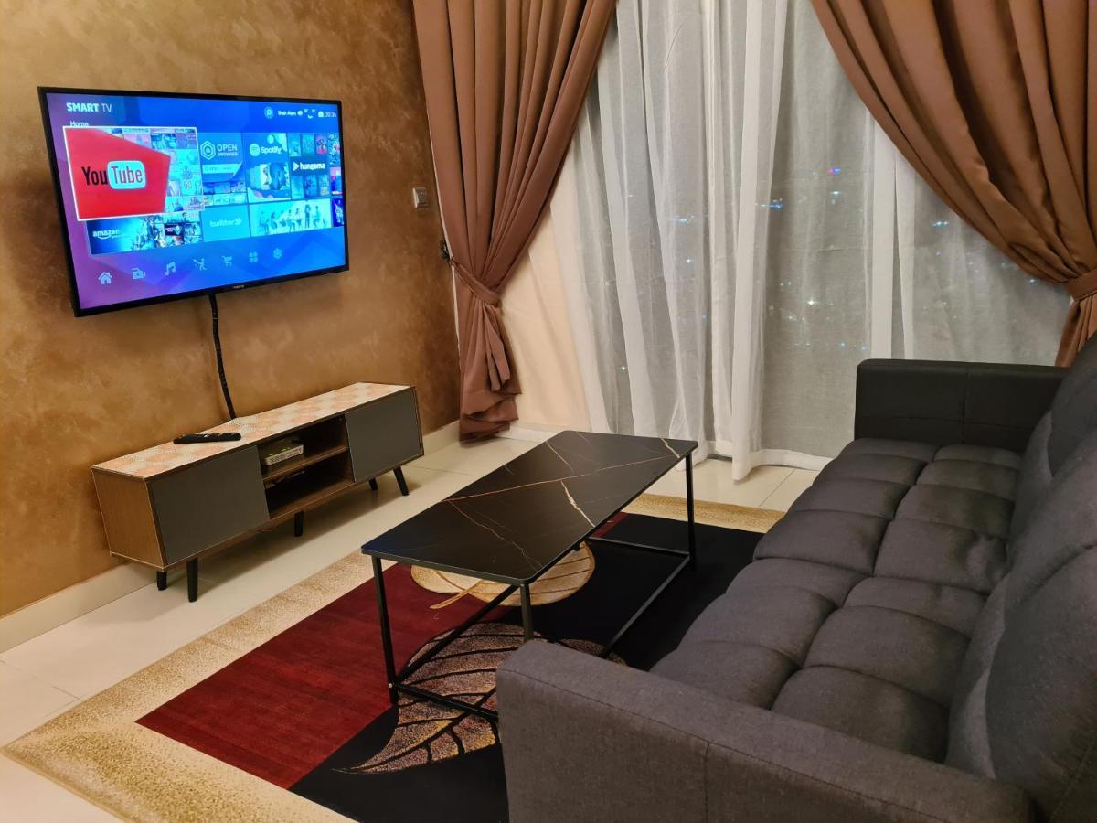 Eid SKS Habitat -Free Wifi Netflix, Larkin, Johor Bahru Apartment Luaran gambar